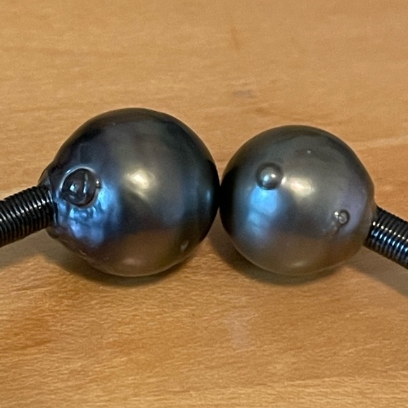 South Sea Tahitian pearl bangle bracelet - Picture 3 of 5